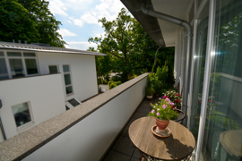 Balkon auf der rechten Seite
