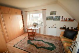 Schlaf-/Gäste-/Arbeitszimmer