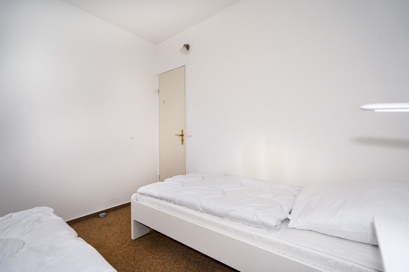 Exposé 16 143a6aed f314 4cff a7b6 1663aa115641