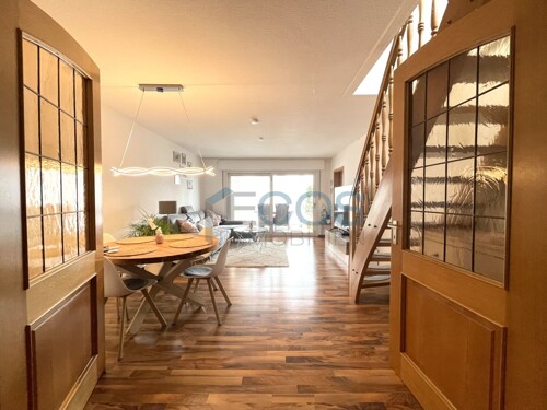 Blick in den Wohn- und Essbereich