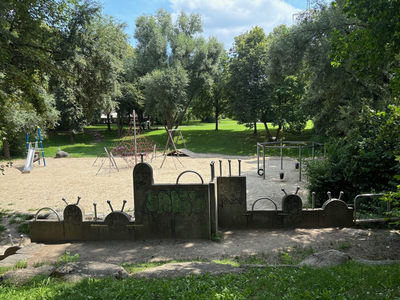 Spielplatz für die Anlage