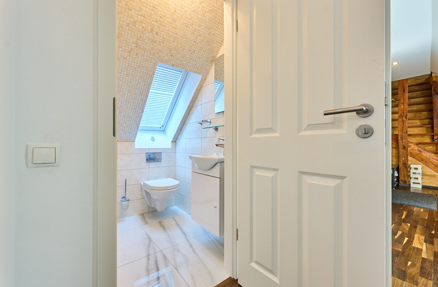 WC 1. Dachgeschoss
