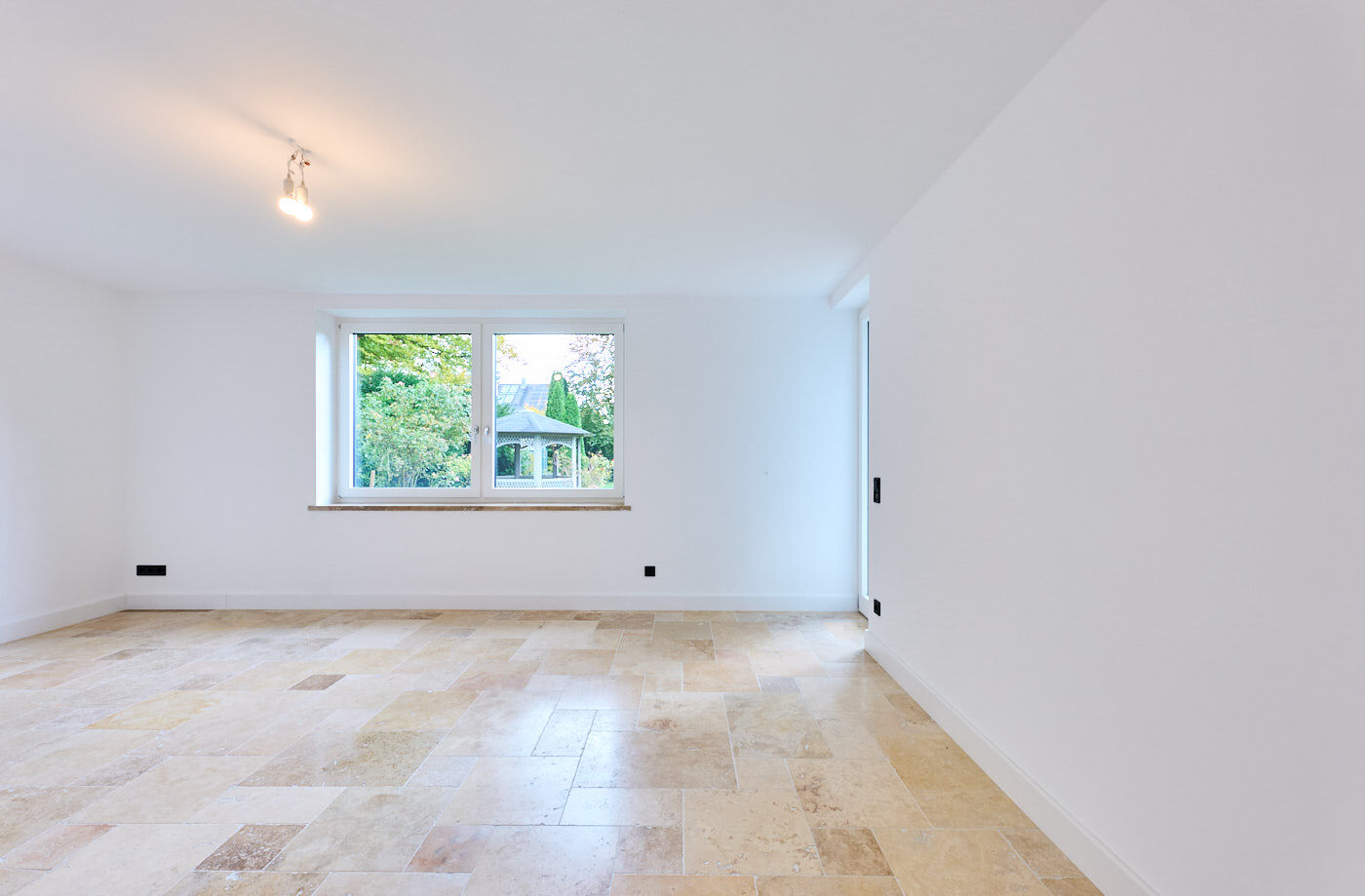 Wohnzimmer Einliegerwohnung