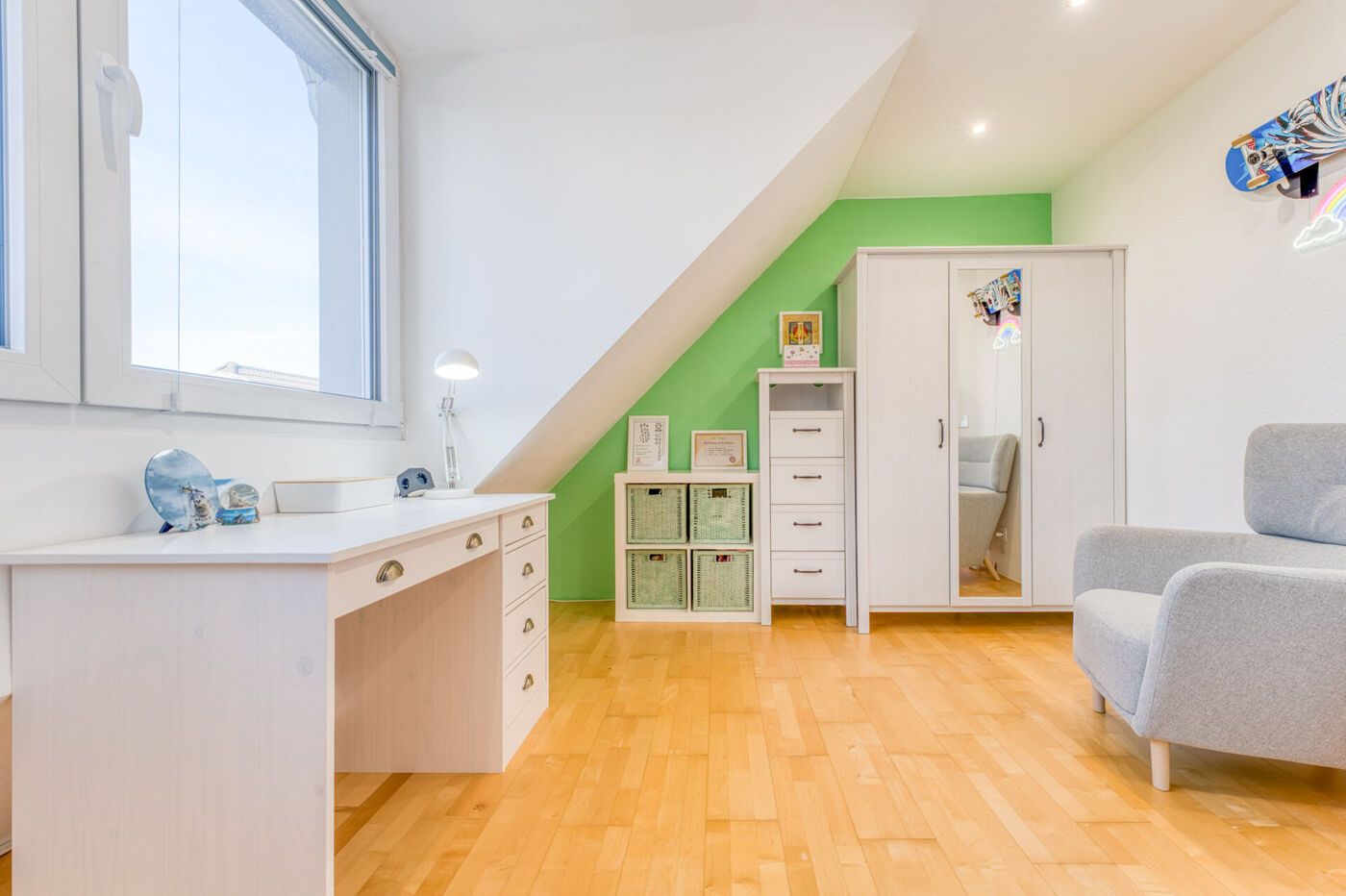 Schlafzimmer West DG