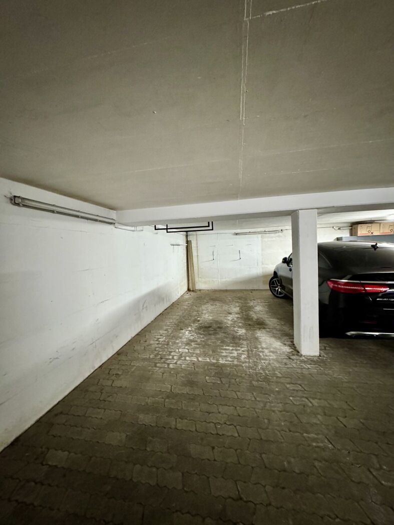 Tiefgaragenplatz