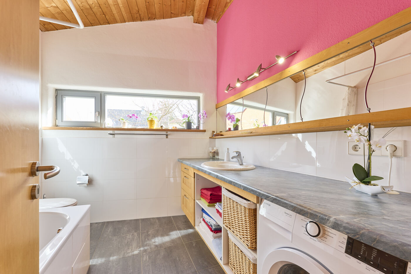 Badezimmer im Obergeschoss