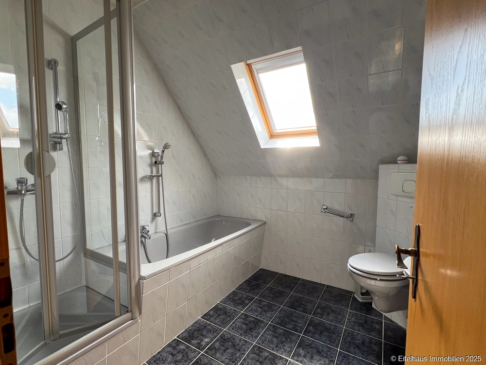 Badezimmer 1.OG