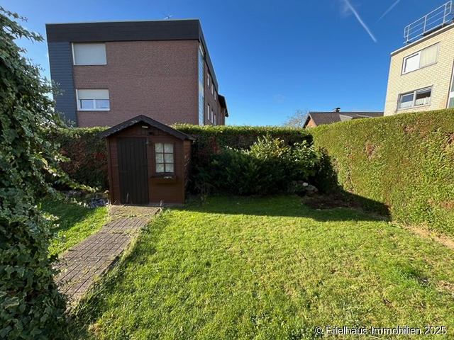 Garten mit Gartenhaus 