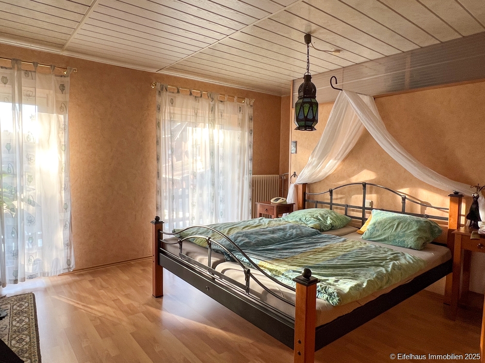 Elternschlafzimmer OG