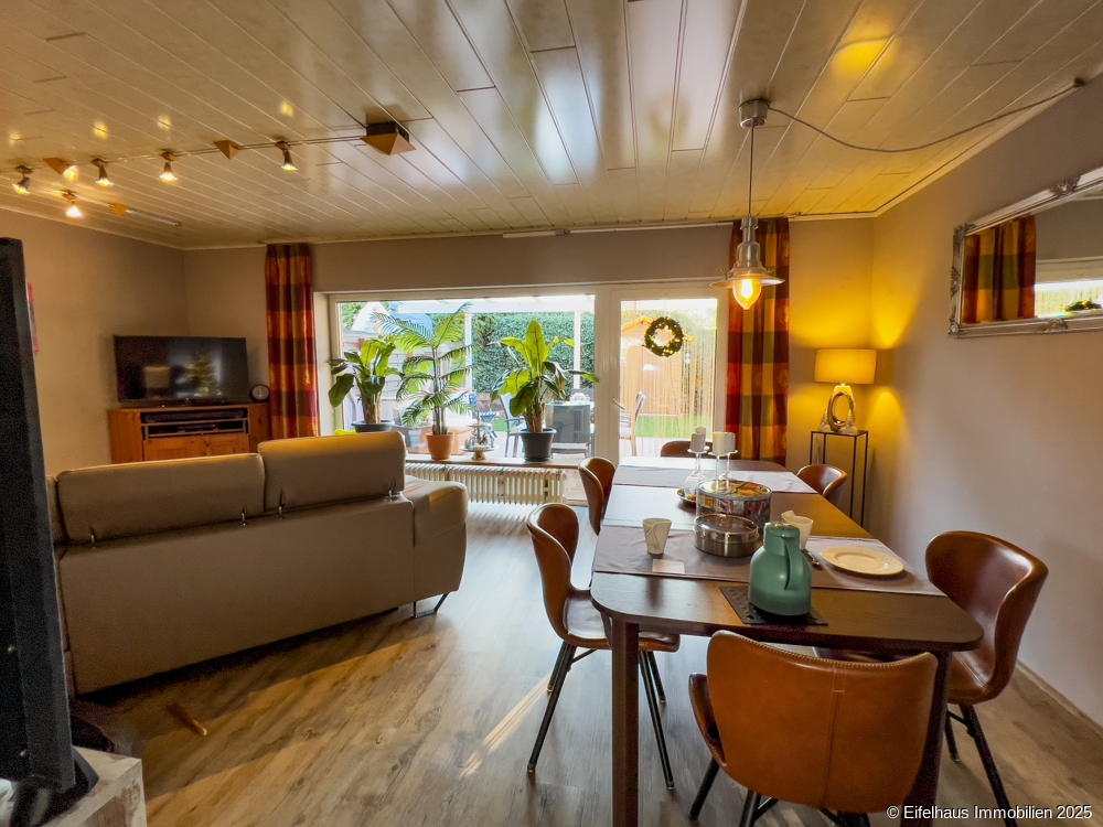 Wohn- und Esszimmer EG