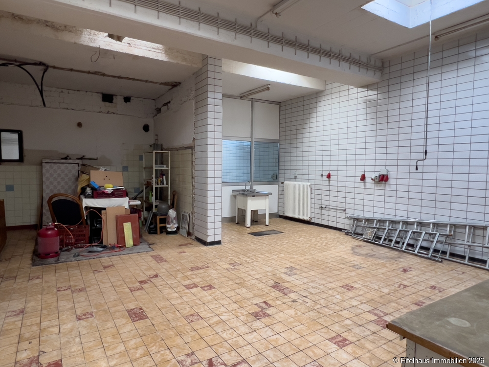 Produktionsraum mit Stromanschluss für Großbackofen 