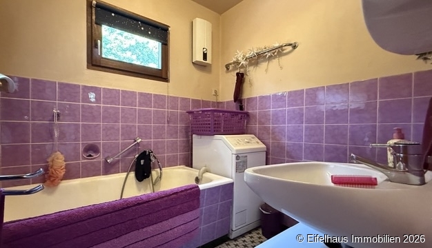 Retrochick mit farblich passendem Accessoires