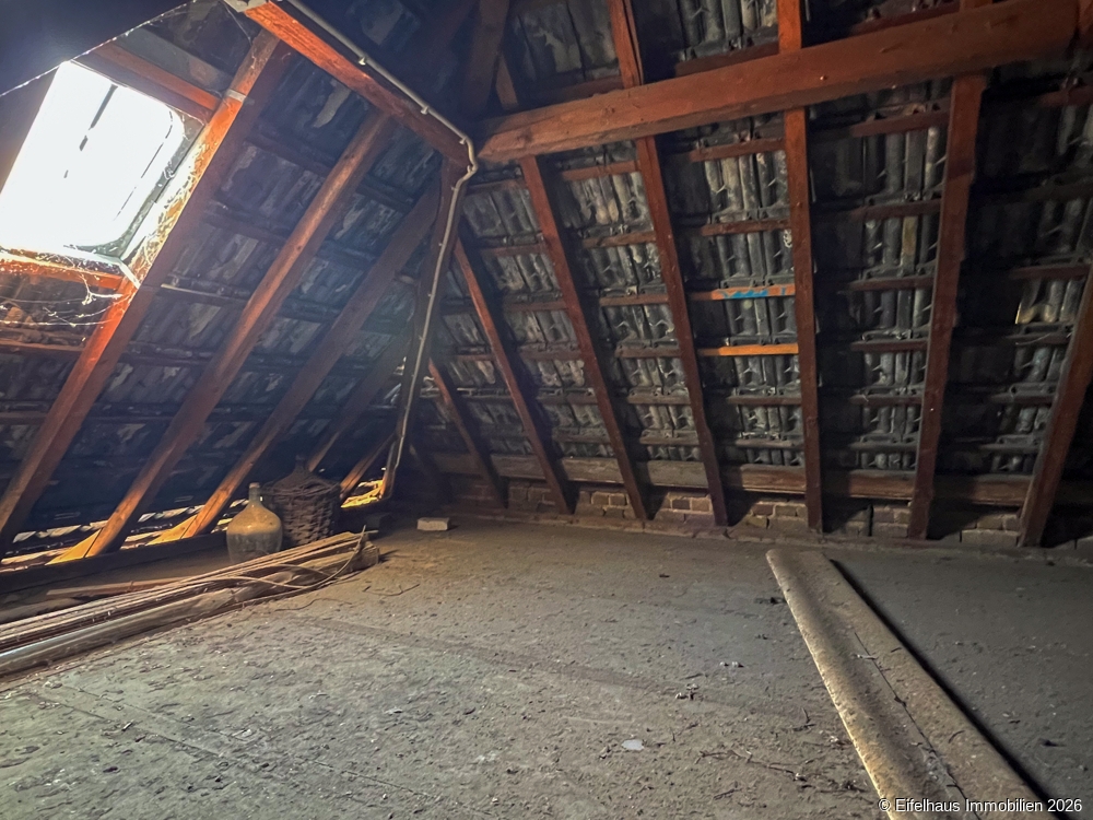 Dachboden Wohnhaus 