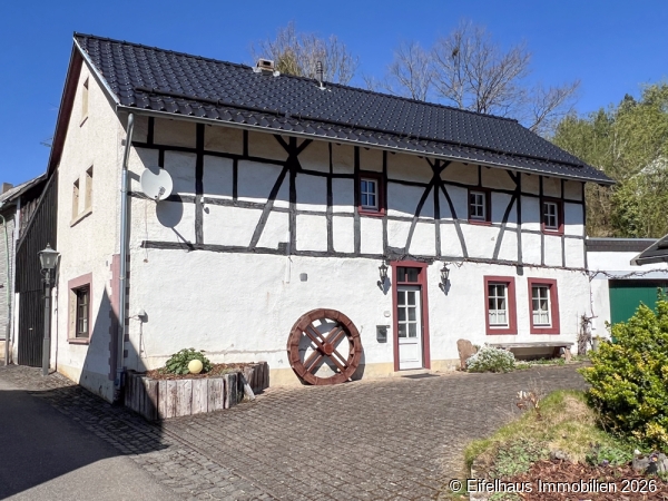 Frontansicht Gebäude 