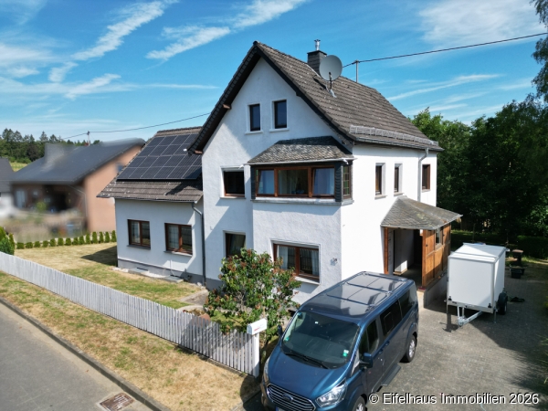Frontansicht Gebäude 