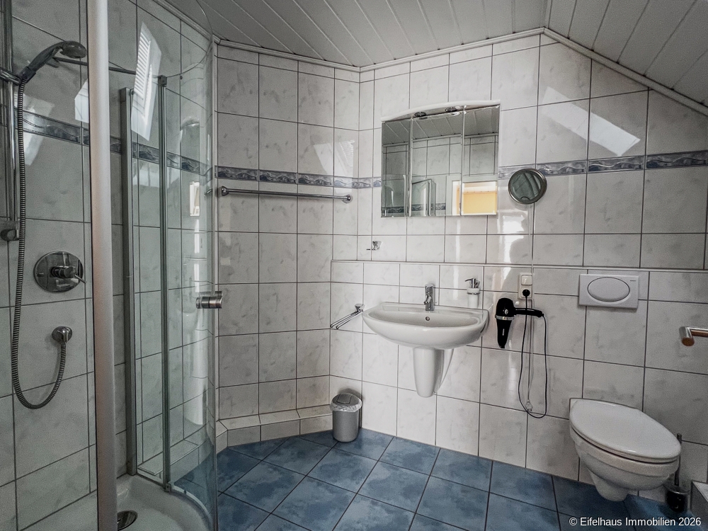 Badezimmer 2
