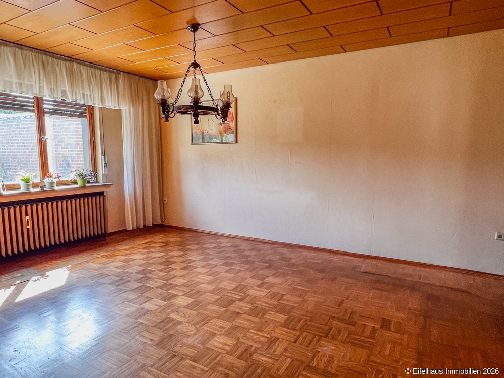 Wohnzimmer Wohnung EG