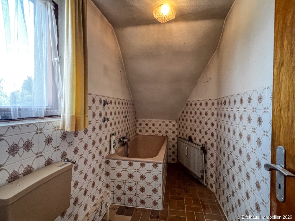 Badezimmer Wohnung DG