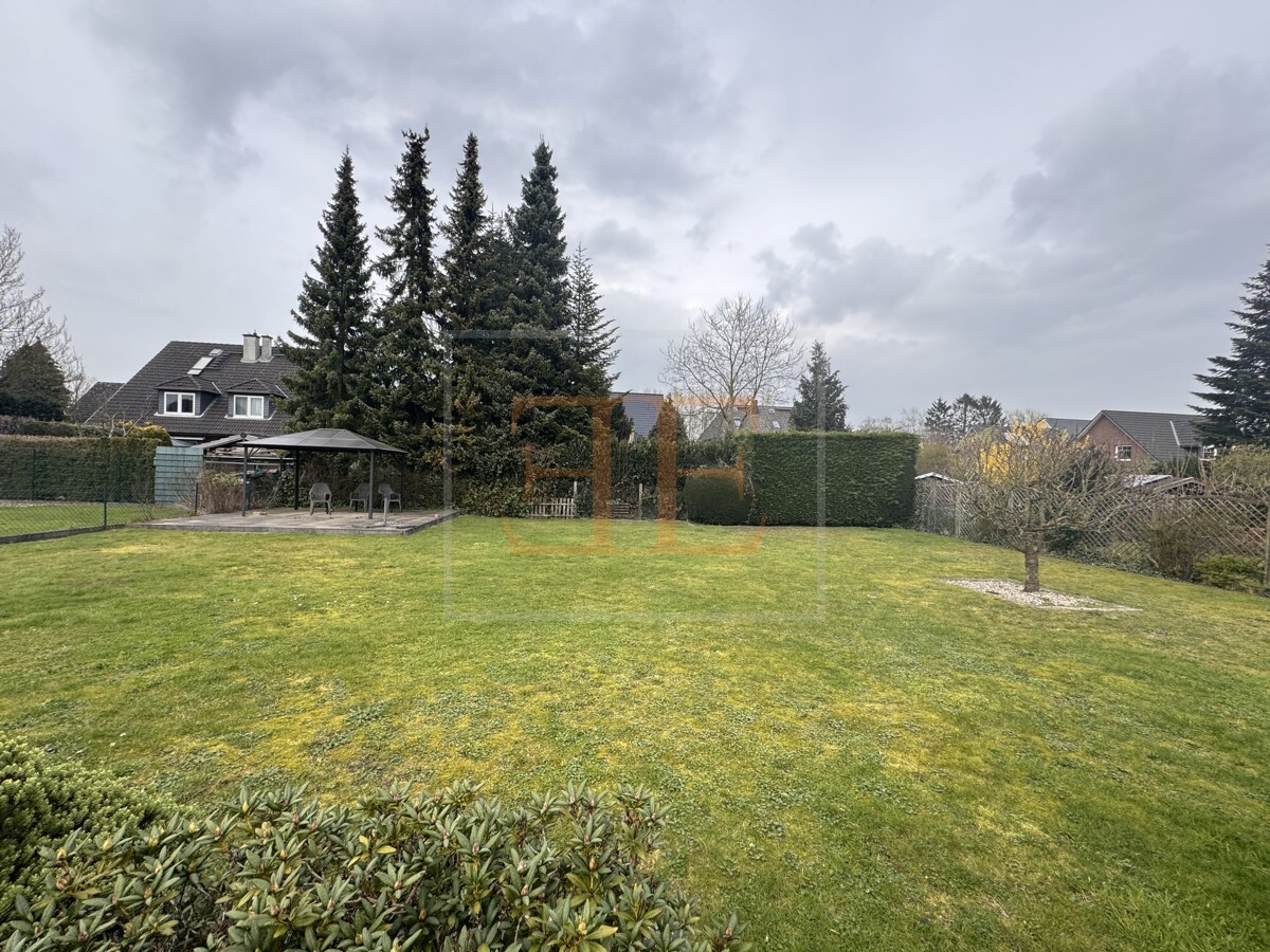 Terrasse auf dem Grundstück