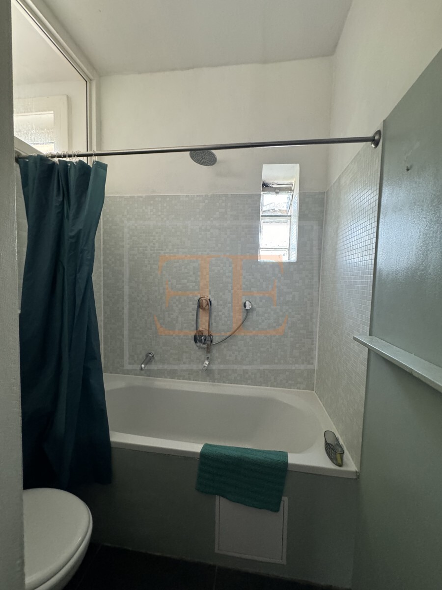 und Badewanne 