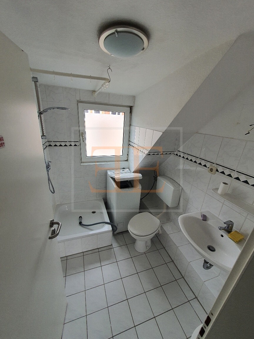Beispielbild Badezimmer vor der Vermietung 