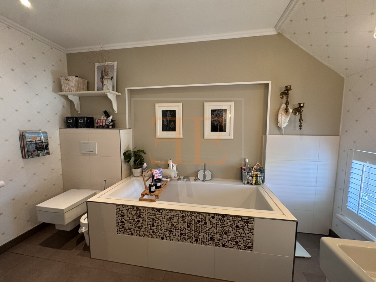 Vollbadezimmer OG