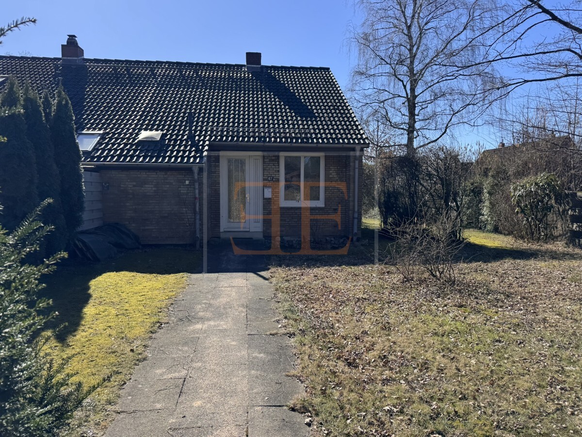 Hausansicht Eingang Winter