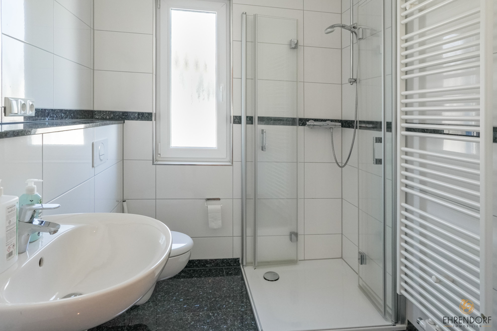 Badezimmer 2