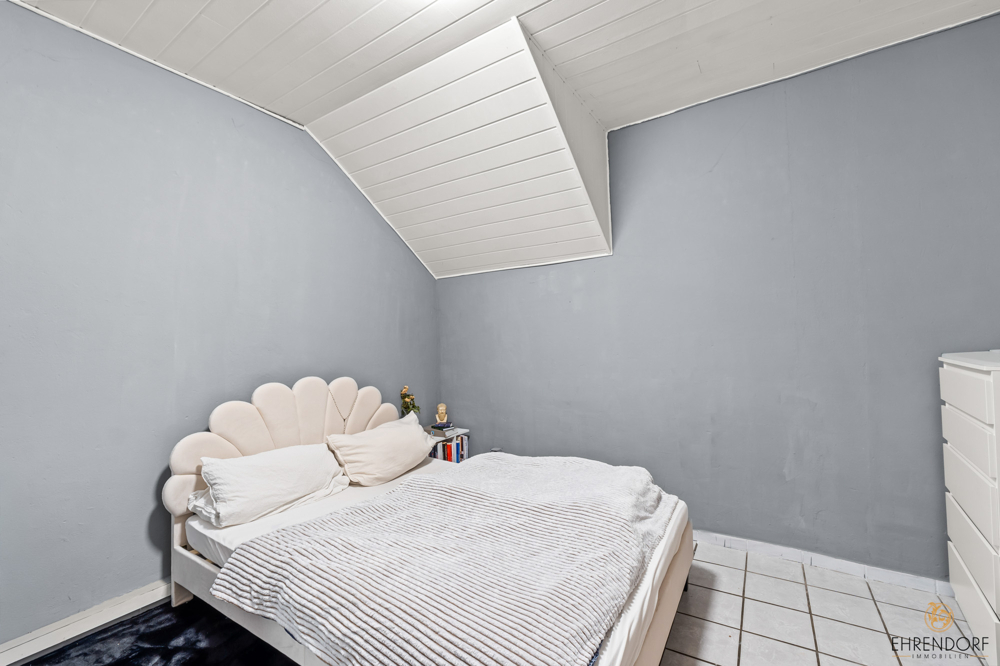 Schlafzimmer UG