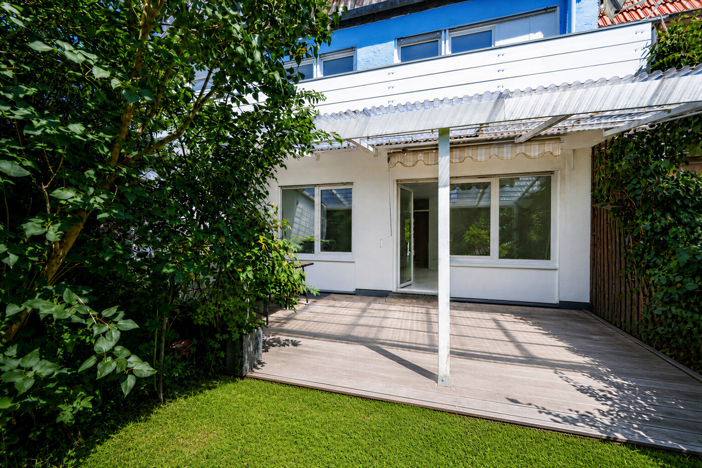 Terrasse und Garten 