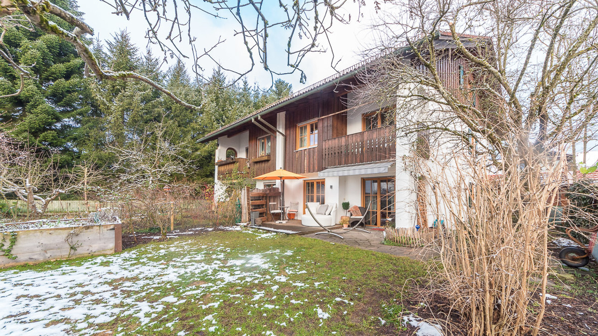 Haus- und Gartenansicht Süd-Osten 