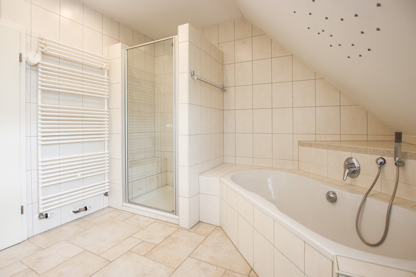 Badezimmer 1