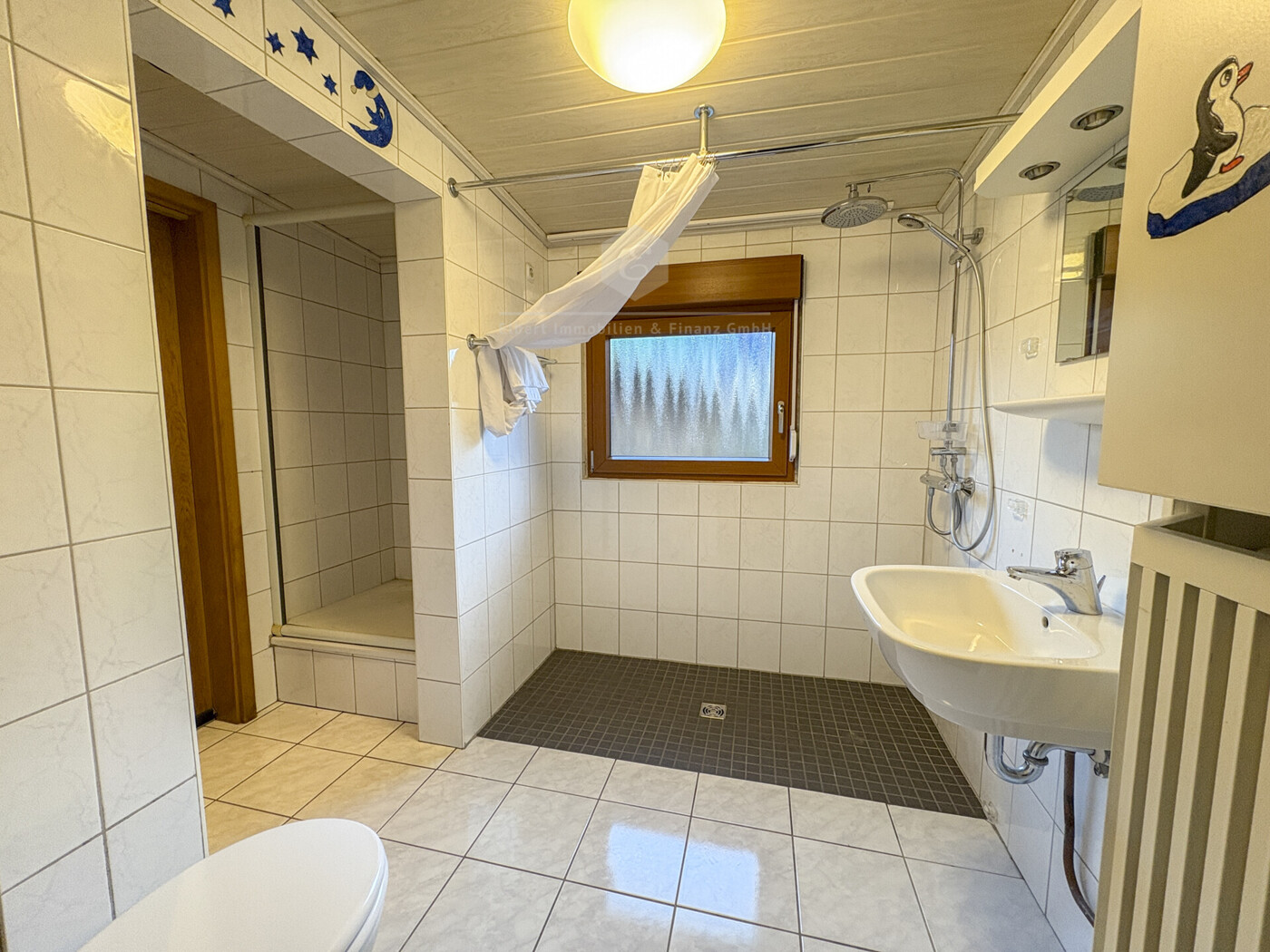 Erdgeschoss Badezimmer