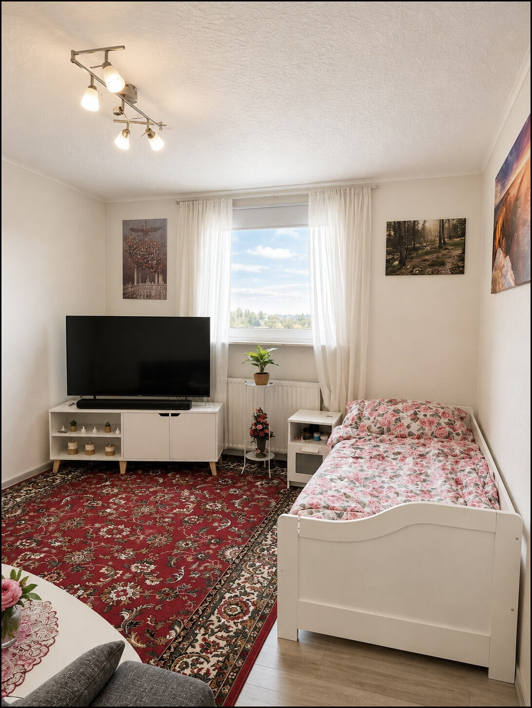 Schlaf/ -Wohnzimmer Wohnung 2