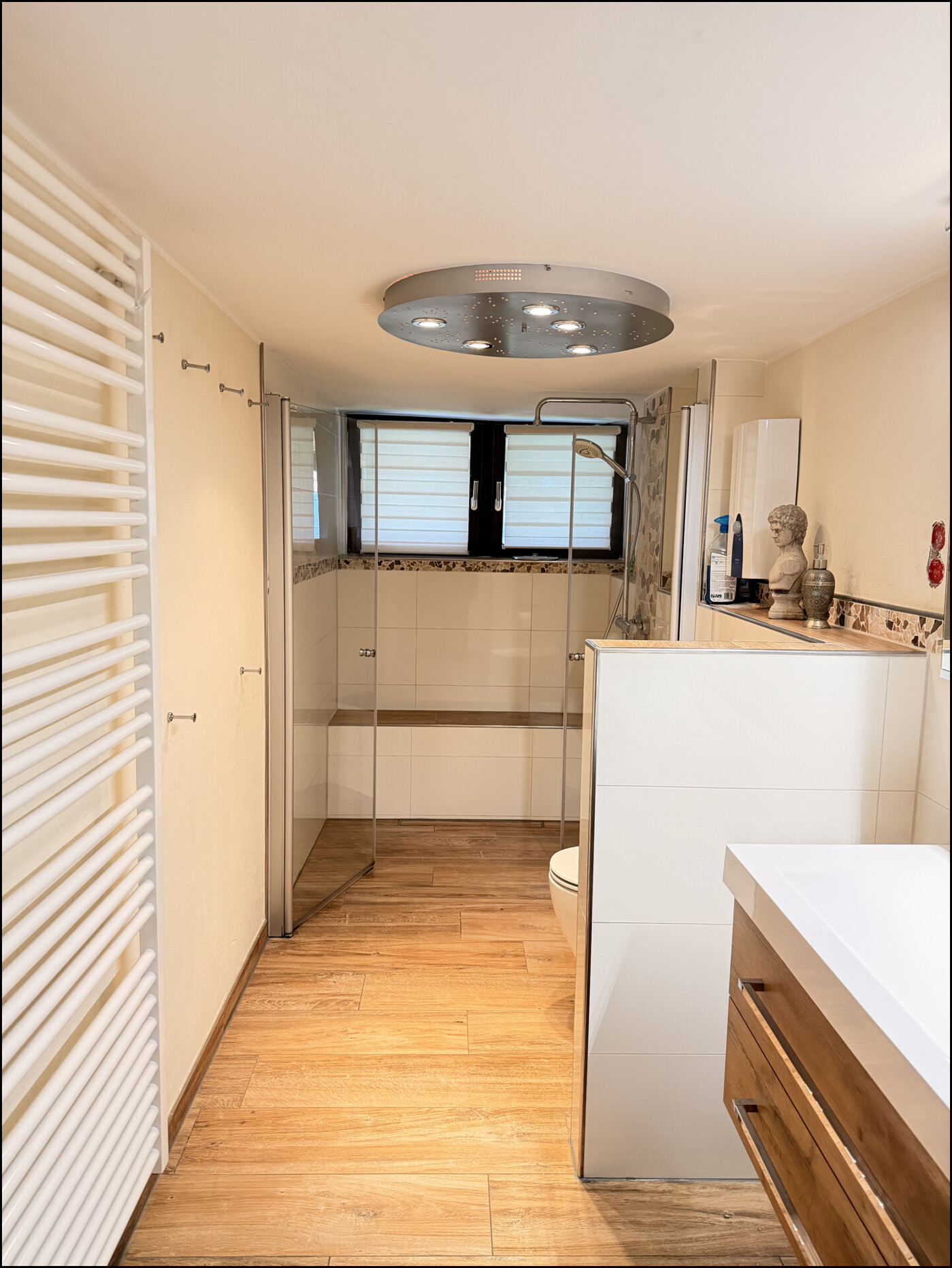 Badezimmer EG