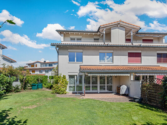 Aussenansicht mit Garten