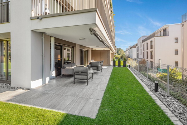 WHG_Chrüzacherstrasse_16_Hinwil_Gartensitzplatz