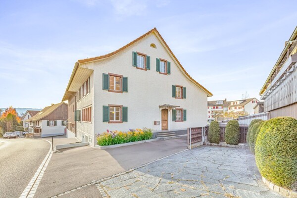 EFH_Blindenholzstrasse 2_ 8610 Uster_Titelbild