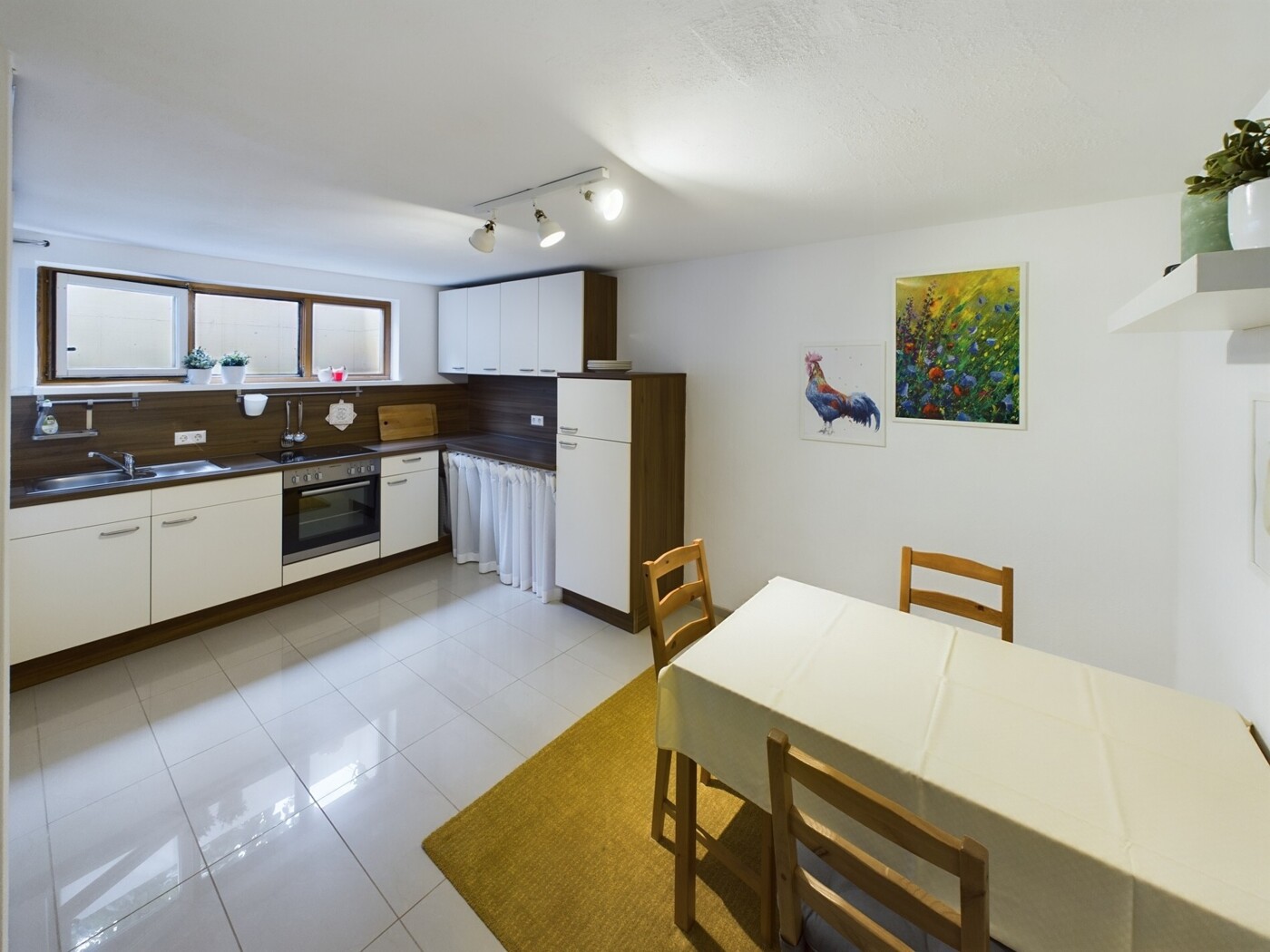 Haus 24 - UG Essbereich/offene Küche