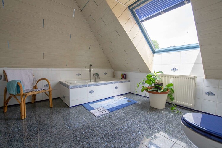 Badezimmer DG