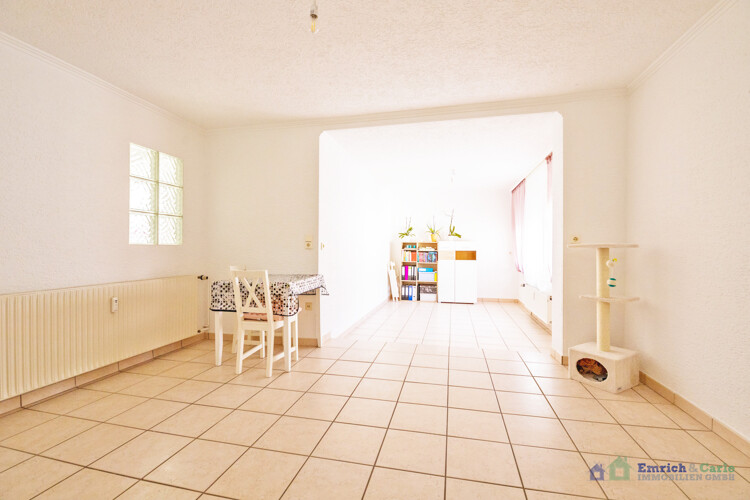 OG hinten: Wohnzimmer