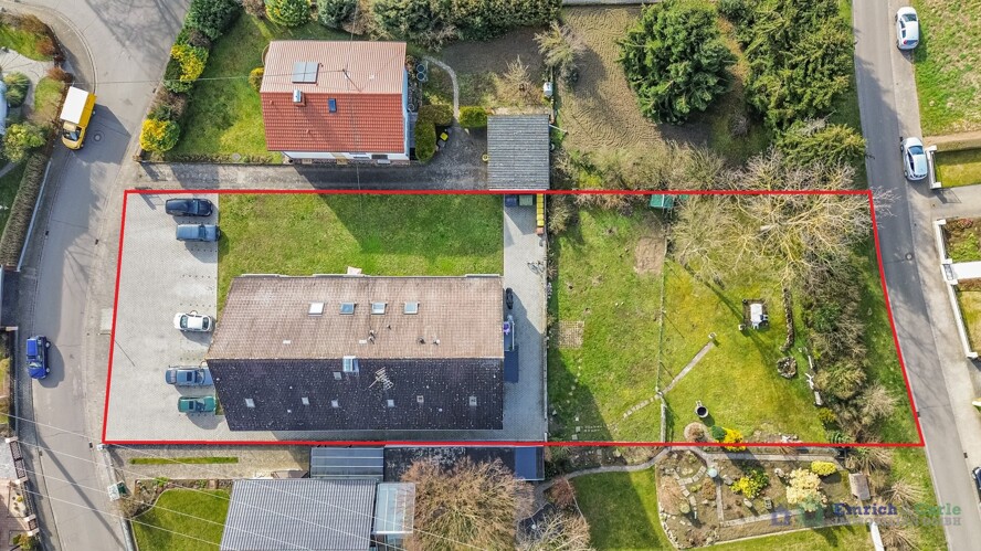 Außenansicht Grundstücksfläche