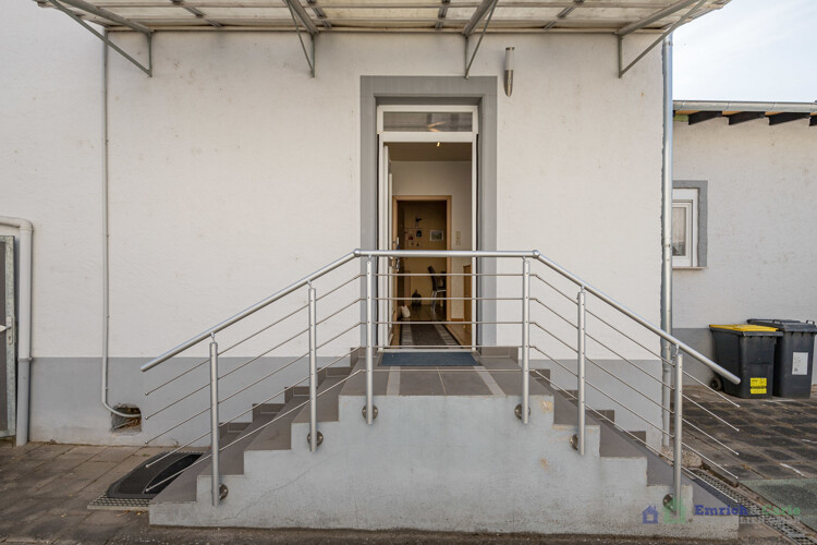 Hofansicht Eingangsbereich