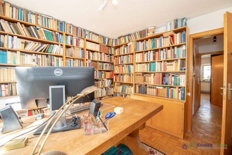 OG - Arbeits- oder Kinderzimmer