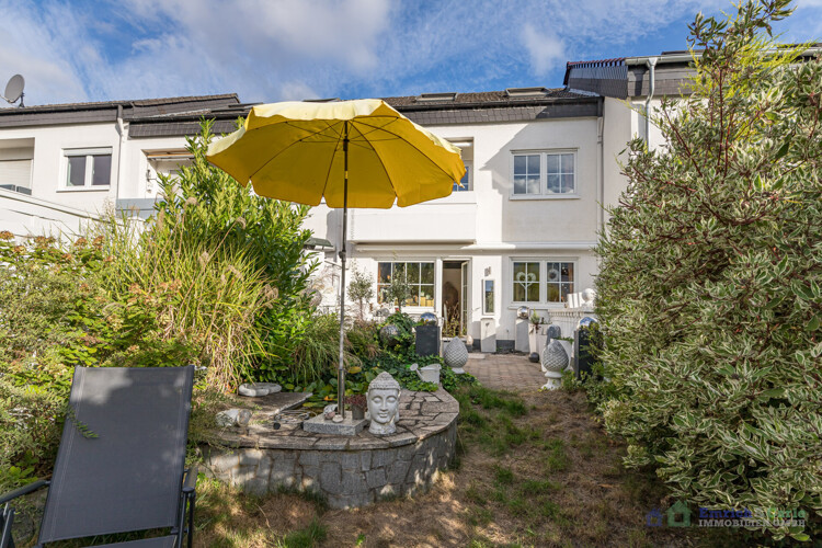 Terrasse, Garten, Hausansicht