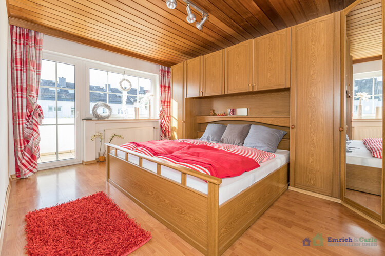 OG Elternschlafzimmer mit Balkon