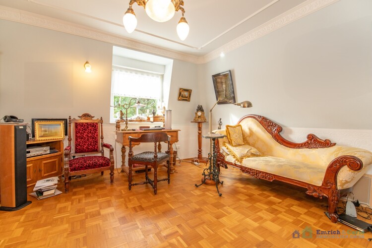 OG: Kinderzimmer / Arbeitszimmer