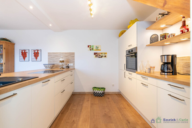 Hauptgebäude EG Küche