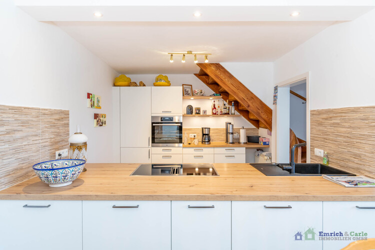 Hauptgebäude EG Küche