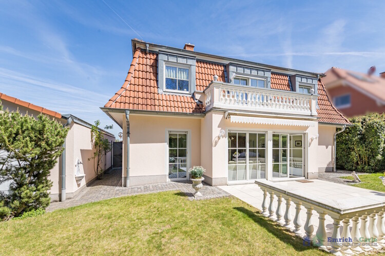 Hausansicht / Terrasse